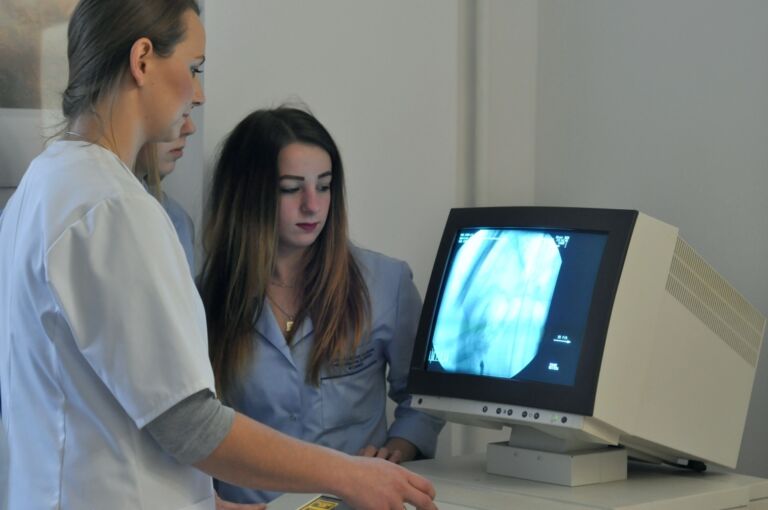 Szkolna pracownia hemodynamiczna.
